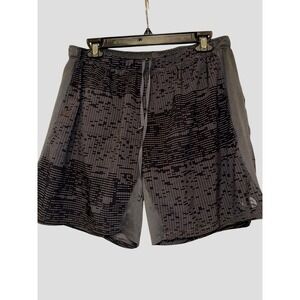 The North Face men's shorts size large‎
